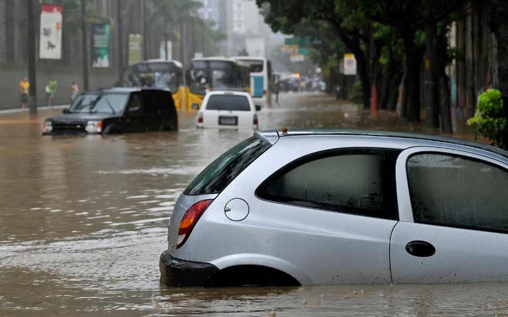 Intempéries: en Île-de-France, des villes à nouveau sous l'eau